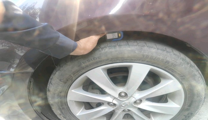 2012 Hyundai Verna FLUIDIC 1.6 CRDI SX, Diesel, Manual, 35,541 km, tyre