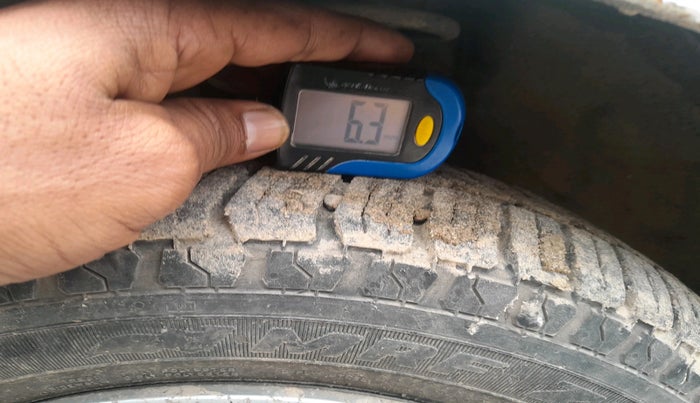 2011 Hyundai Santro Xing GLS LPG, Petrol, Manual, 95,495 km, tyre