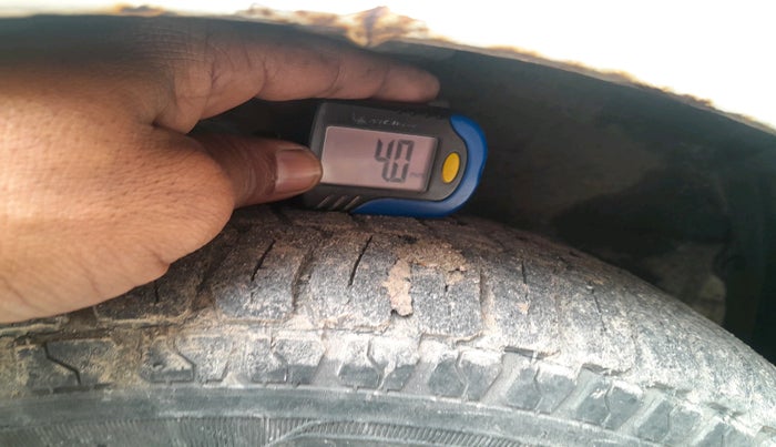 2011 Hyundai Santro Xing GLS LPG, Petrol, Manual, 95,495 km, tyre