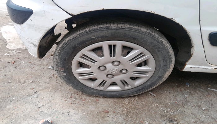 2011 Hyundai Santro Xing GLS LPG, Petrol, Manual, 95,495 km, tyre