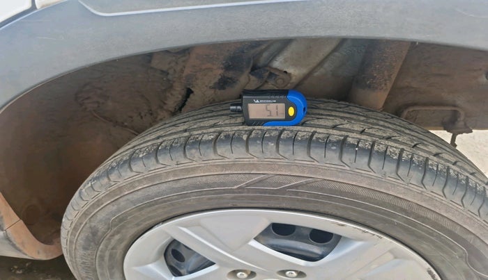 2019 Hyundai VENUE S 1.2, Petrol, Manual, 79,298 km, tyre