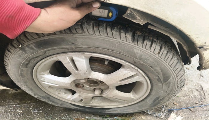 2011 Hyundai i20 ERA 1.2, Petrol, Manual, 99,404 km, tyre