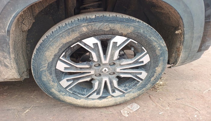 2023 Renault Kiger RXT (O) MT, Petrol, Manual, 34,219 km, tyre