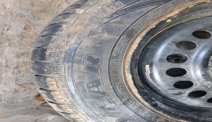 2011 Honda City 1.5L I-VTEC S AT, Petrol, Automatic, 1,25,774 km, tyre