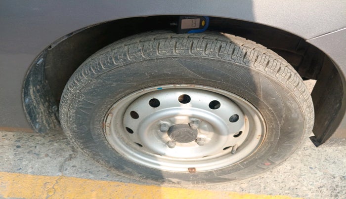 2014 Maruti Wagon R 1.0 LXI CNG, Petrol, Manual, 1,02,858 km, tyre