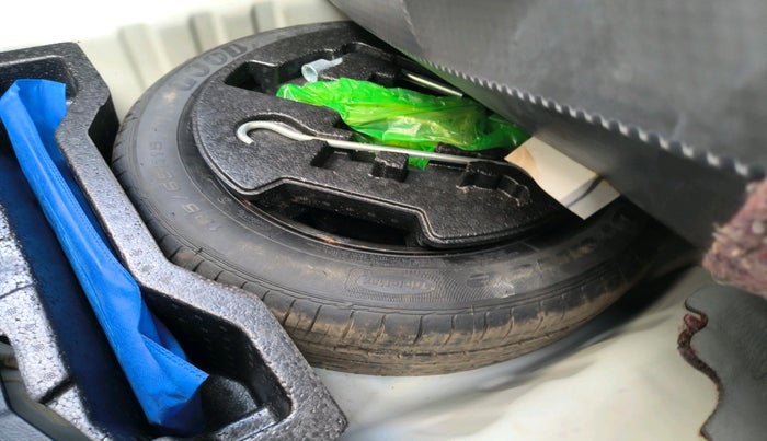 2021 Maruti Ciaz ALPHA 1.5 SHVS PETROL, Petrol, Manual, 73,881 km, tyre