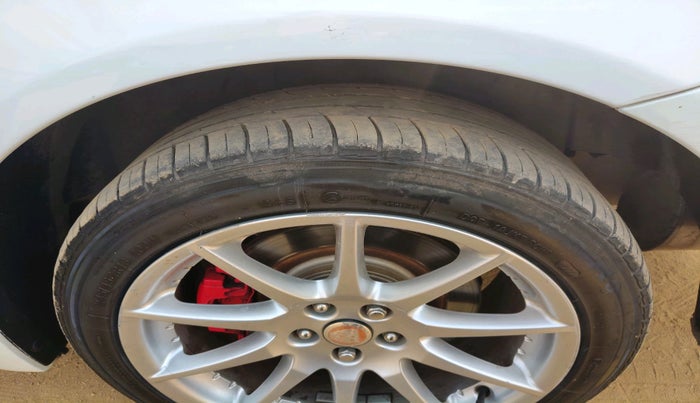 2013 Jaguar XJ L  3.0 Diesel , Diesel, Automatic, 59,501 km, tyre