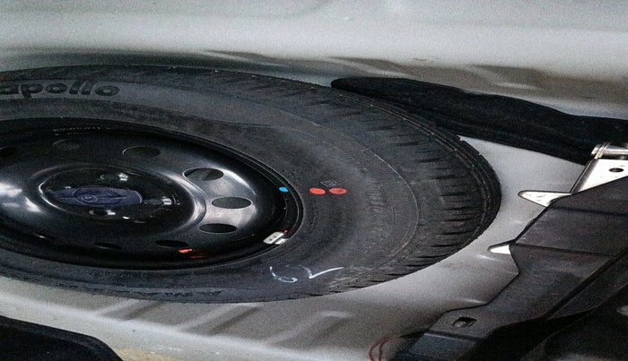 2023 Maruti Dzire VXI, Petrol, Manual, 9,485 km, tyre