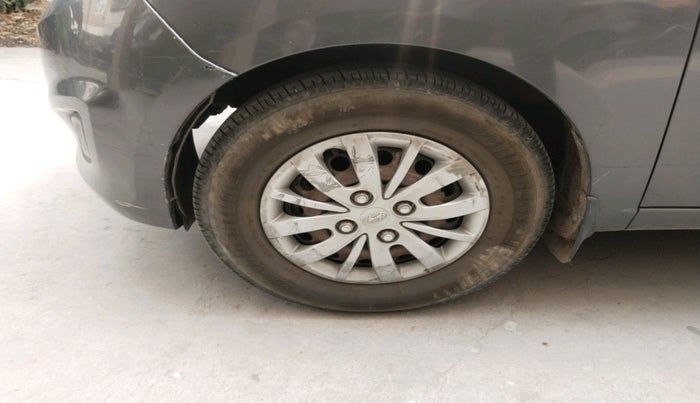 2013 Hyundai i10 SPORTZ 1.2, Petrol, Manual, 86,283 km, tyre