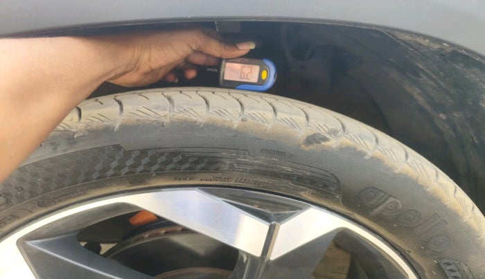 2023 Hyundai ALCAZAR PLATINUM 1.5 TURBO PETROL MT 7STR, Petrol, Manual, 11,401 km, tyre