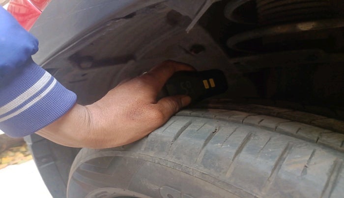 2023 Tata PUNCH Creative Dual Tone MT Sunroof, Petrol, Manual, 14,071 km, tyre