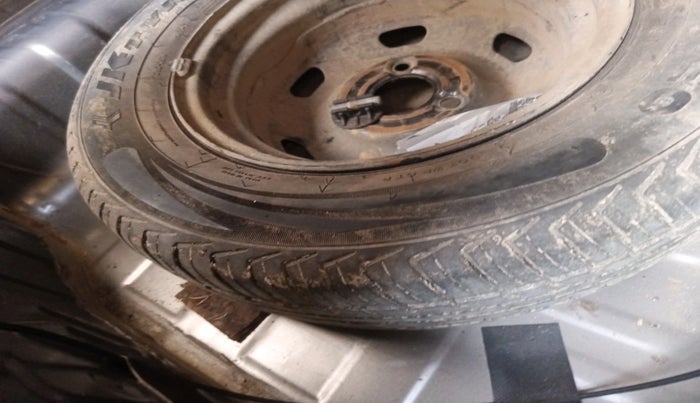 2018 Renault Kwid RXT 1.0 (O), Petrol, Manual, 11,543 km, tyre