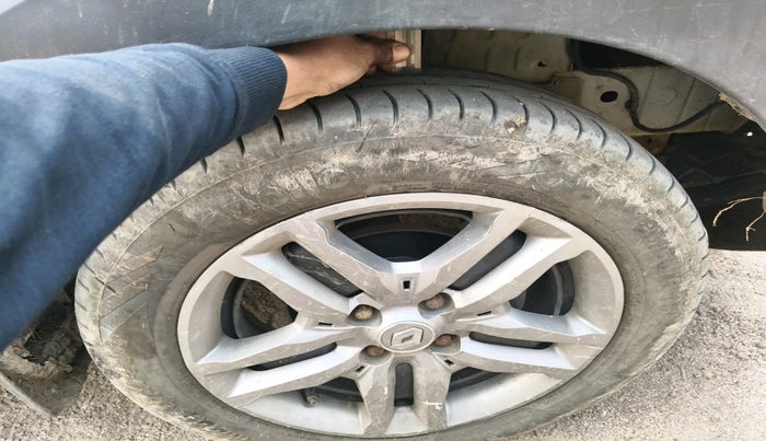 2019 Renault TRIBER RXZ, Petrol, Manual, 71,805 km, tyre