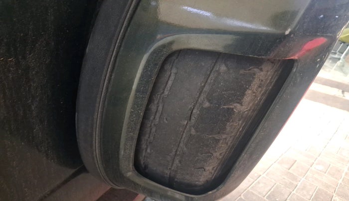 2017 Mahindra TUV300 T8, Diesel, Manual, 97,104 km, tyre