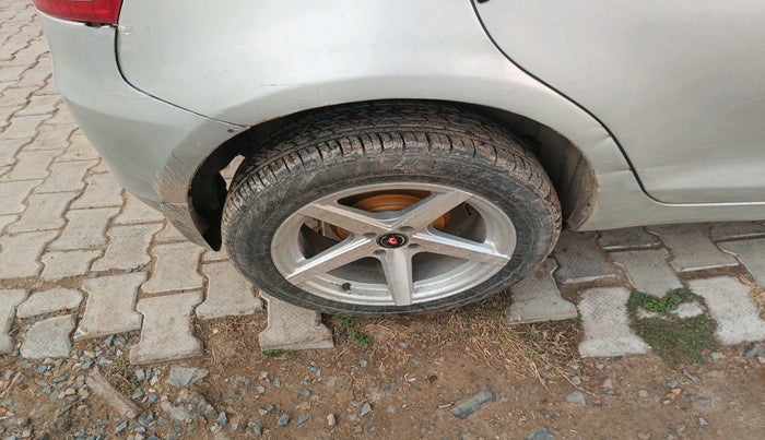 2011 Maruti Swift LXI, Petrol, Manual, 1,66,948 km, tyre