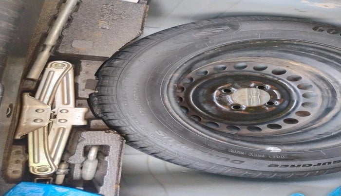 2015 Honda Amaze 1.2L I-VTEC S, Petrol, Manual, 64,788 km, tyre