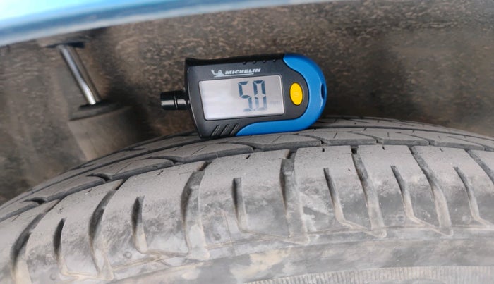 2015 Honda Amaze 1.2L I-VTEC S, Petrol, Manual, 64,788 km, tyre