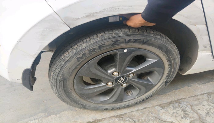 2018 Hyundai Grand i10 SPORTZ 1.2 KAPPA VTVT, Petrol, Manual, 42,526 km, tyre