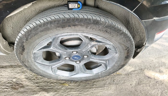 2019 Ford Ecosport TITANIUM 1.5L SIGNATURE EDITION (SUNROOF) DIESEL, Diesel, Manual, 2,44,188 km, tyre