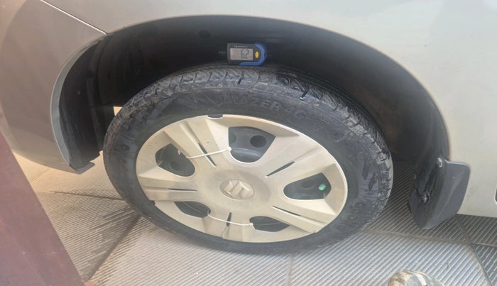 2015 Maruti Wagon R 1.0 VXI, Petrol, Manual, 27,163 km, tyre