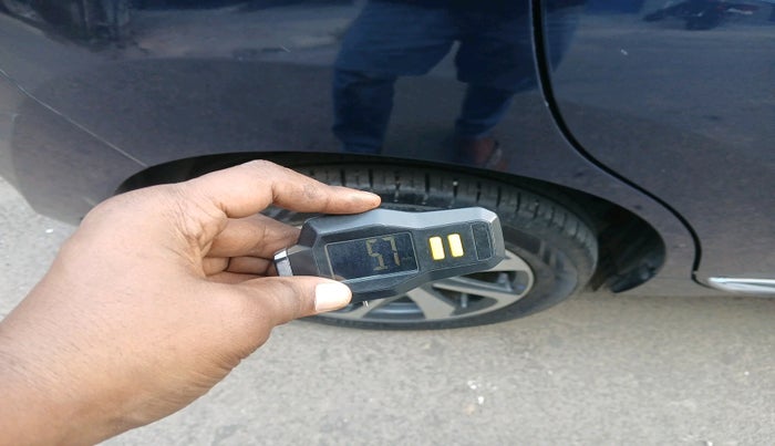 2024 Toyota Glanza V AMT, Petrol, Automatic, 12,969 km, tyre