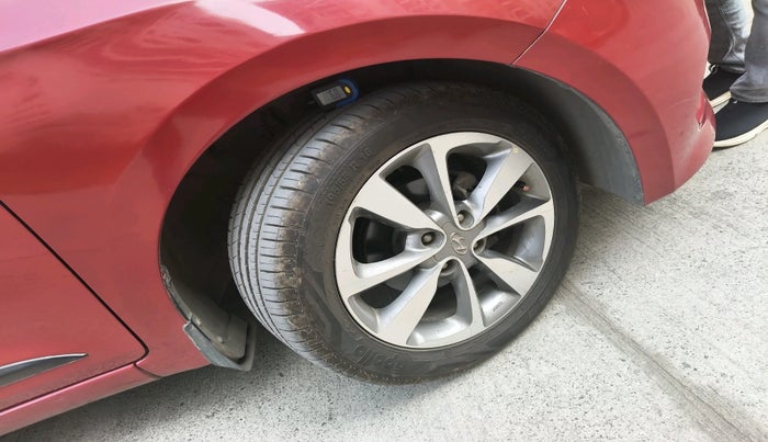 2016 Hyundai Elite i20 ASTA 1.2 (O), Petrol, Manual, 39,172 km, tyre