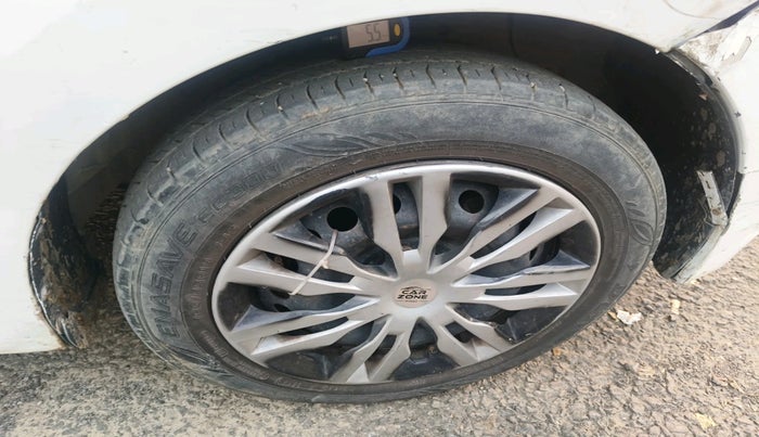 2016 Hyundai Xcent S 1.2, Petrol, Manual, 89,559 km, tyre