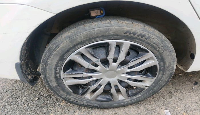 2016 Hyundai Xcent S 1.2, Petrol, Manual, 89,559 km, tyre