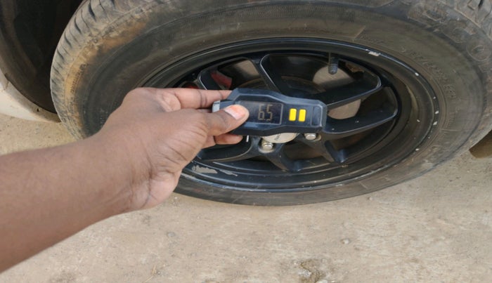 2016 Maruti Swift VDI, Diesel, Manual, 60,336 km, tyre