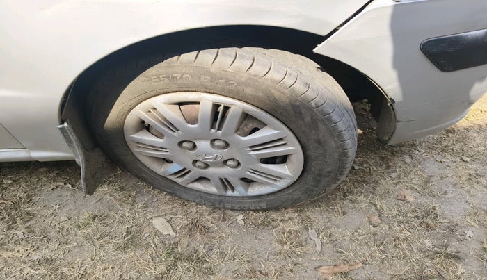 2011 Hyundai Santro Xing GLS, Petrol, Manual, 1,85,094 km, tyre