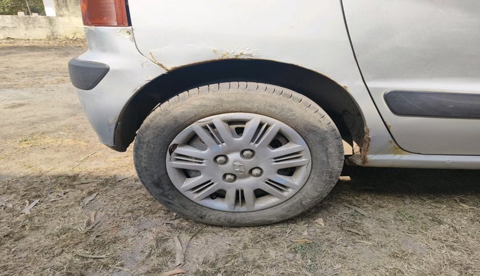 2011 Hyundai Santro Xing GLS, Petrol, Manual, 1,85,094 km, tyre