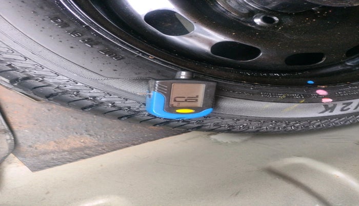 2013 Ford Fiesta TITANIUM PETROL, Petrol, Manual, 59,581 km, tyre