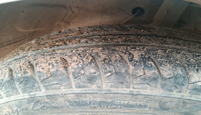 2022 Maruti Swift VXI CNG, CNG, Manual, 59,292 km, tyre