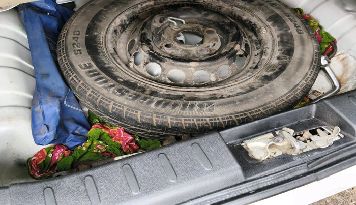 2020 Maruti Alto VXI, Petrol, Manual, 33,791 km, tyre