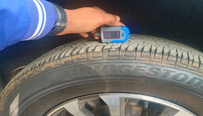 2024 Mahindra SCORPIO-N Z8 Select Petrol MT, Petrol, Manual, 9,599 km, tyre