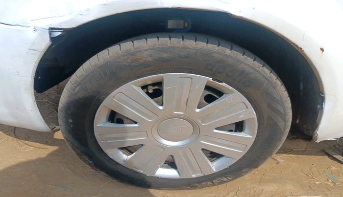 2011 Ford Classic LXI 1.4 DIESEL, Diesel, Manual, 1,41,674 km, tyre