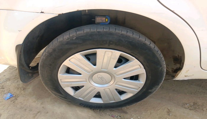 2011 Ford Classic LXI 1.4 DIESEL, Diesel, Manual, 1,41,674 km, tyre