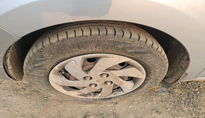 2019 Hyundai NEW SANTRO SPORTZ MT, Petrol, Manual, 81,565 km, tyre