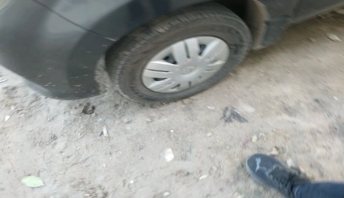 2017 Maruti Alto 800 LXI CNG, Petrol, Manual, 90,115 km, tyre