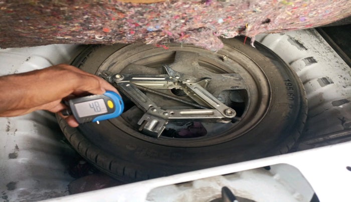 2021 Renault Kiger RXT MT, Petrol, Manual, 1,12,153 km, tyre