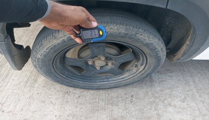 2021 Renault Kiger RXT MT, Petrol, Manual, 1,12,153 km, tyre