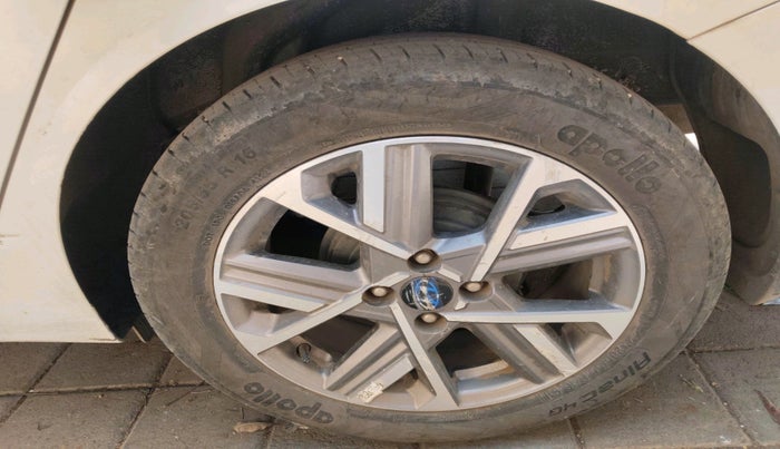 2023 Hyundai Verna SX 1.5 l MPI, Petrol, Manual, 37,225 km, tyre