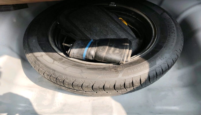 2023 Hyundai Verna SX 1.5 l MPI, Petrol, Manual, 37,225 km, tyre