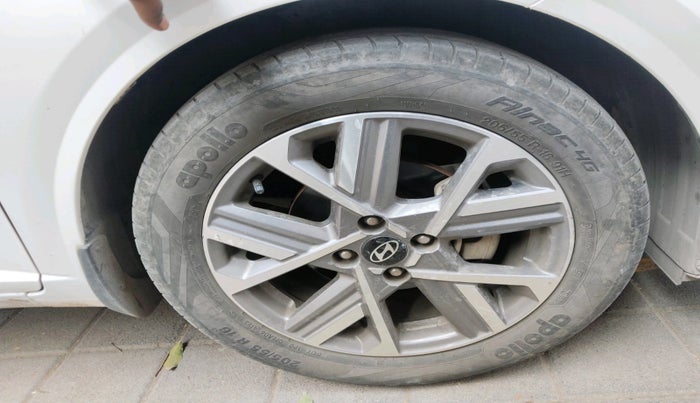 2023 Hyundai Verna SX 1.5 l MPI, Petrol, Manual, 37,225 km, tyre