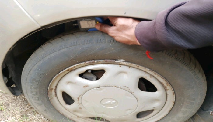 2012 Chevrolet Beat PS PETROL, Petrol, Manual, 34,000 km, tyre