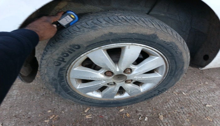 2012 Hyundai i20 MAGNA 1.4 CRDI, Diesel, Manual, 1,83,845 km, tyre