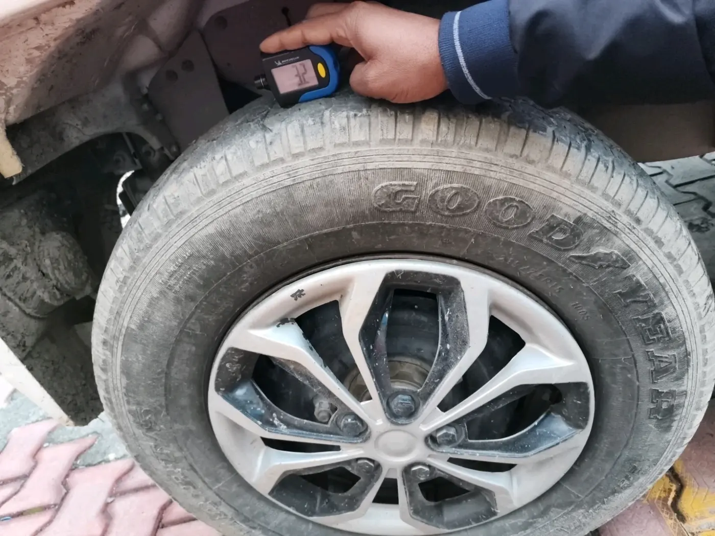 2021 Mahindra Bolero B6 (O), Diesel, Manual, 72,409 km, tyre