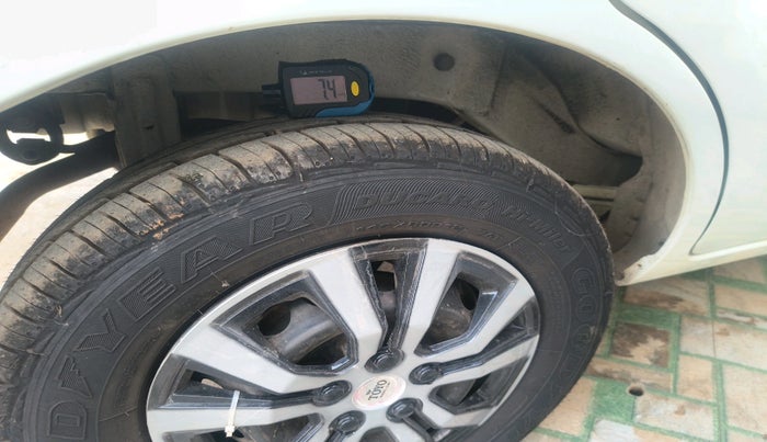 2018 Maruti Alto 800 LXI, Petrol, Manual, 70,056 km, tyre