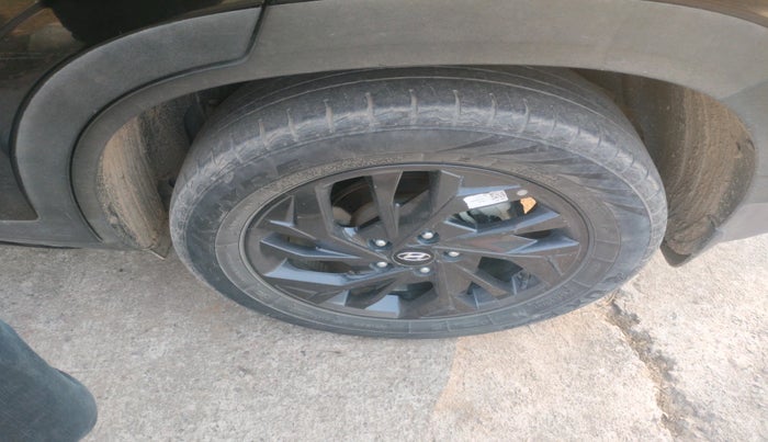 2023 Hyundai Creta SX (O) AT KINGHT 1.5 DIESEL DUAL TONE, Diesel, Automatic, 45,811 km, tyre