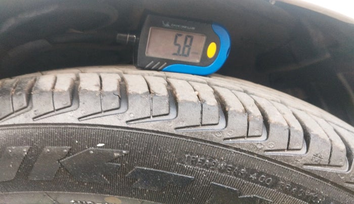 2012 Hyundai i10 SPORTZ 1.2, Petrol, Manual, 66,888 km, tyre